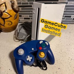 Nintendo Wii With GameCube Games