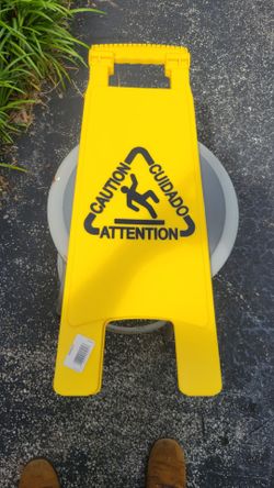 6 Caution floor signs
