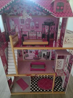 Doll house