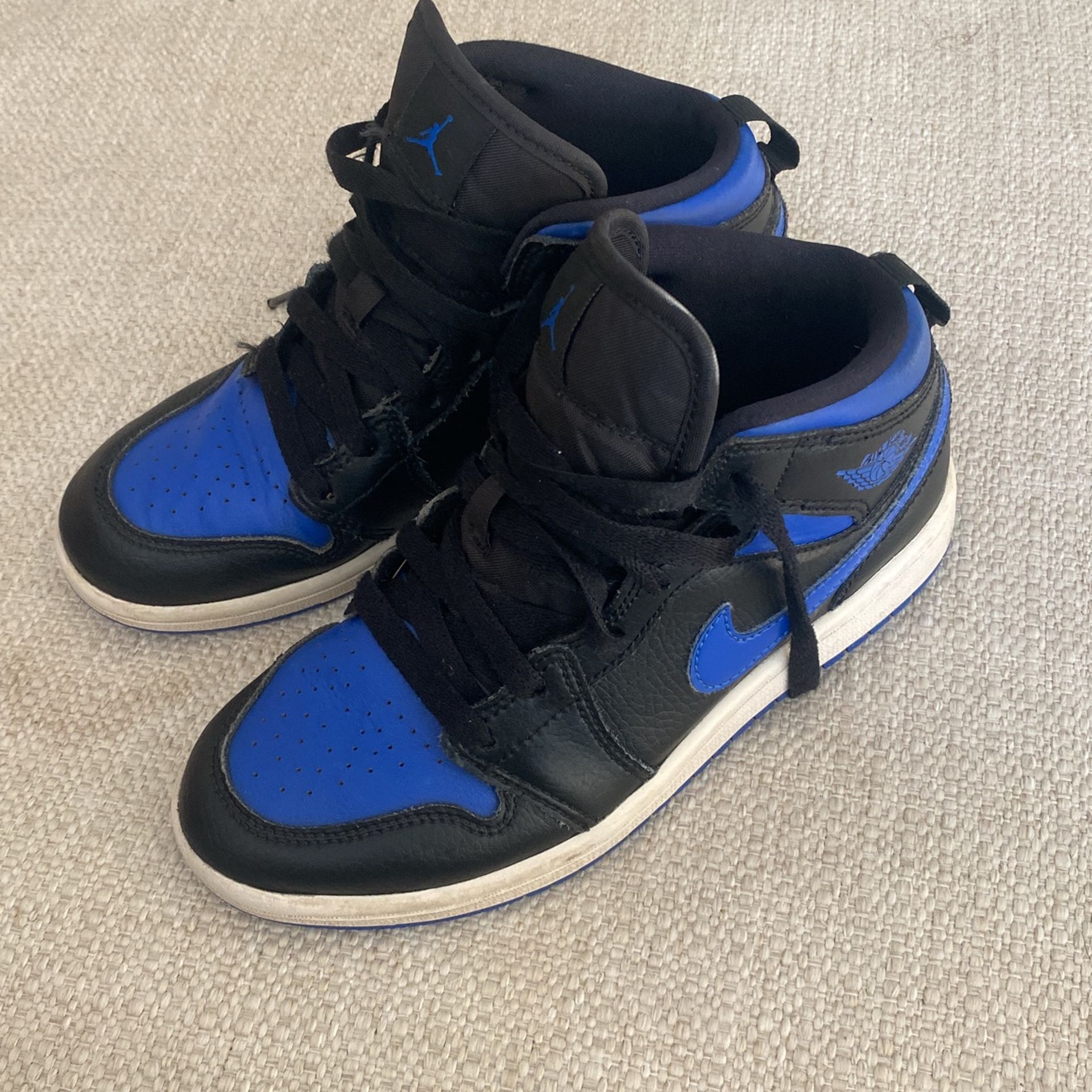 Jordan’s Dark Blue And Black