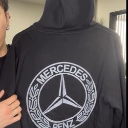 Vintage Round 2 x Mercedes Benz Zip Up XL Hoodie NEW RETAILS @ $220! Delivery Available