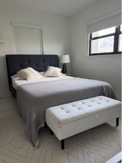 Tufted upholstered queen bed frame