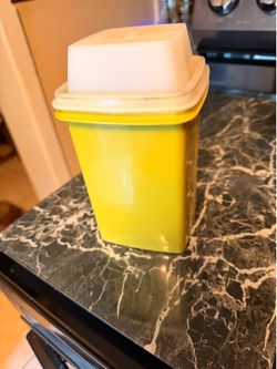 Vintage Tupperware Jalapeño Container
