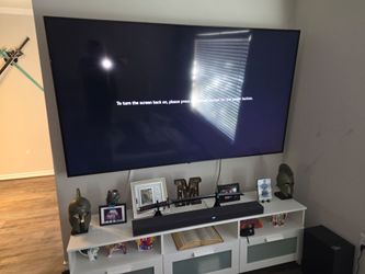 86 inch LG TV w/soundboard and sub