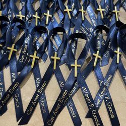 Memorial Custom T-shirt Designs Recuerdos Pin Back Buttons And Ribbon Pins
