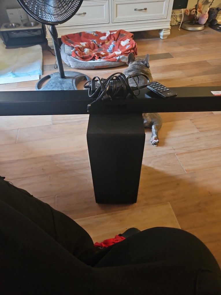 LG 300 W Sound Bar With Wireless Subwoofer