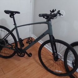 BRAND NEW TREK DUAL SPORT 2ND GENERATION MOUNTAIN BIKE I 