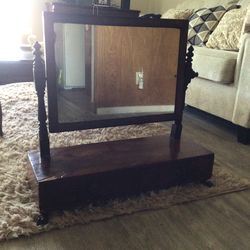 Vintage Mirror Vanity With Pull Out Draws 