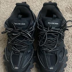 Balenciaga Tracks