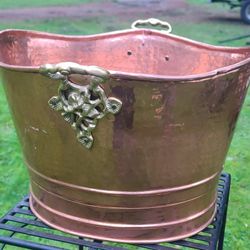 Beautiful Vintage Copper Planter With Brass Leaf Design 