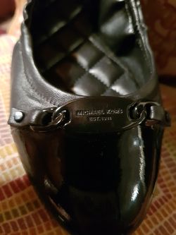 New michael kors flats