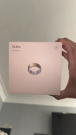 Oura Ring 4 size 8 gold