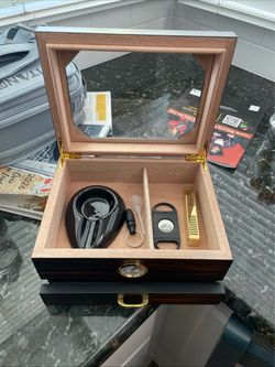 Cigar Humidor Desktop Box