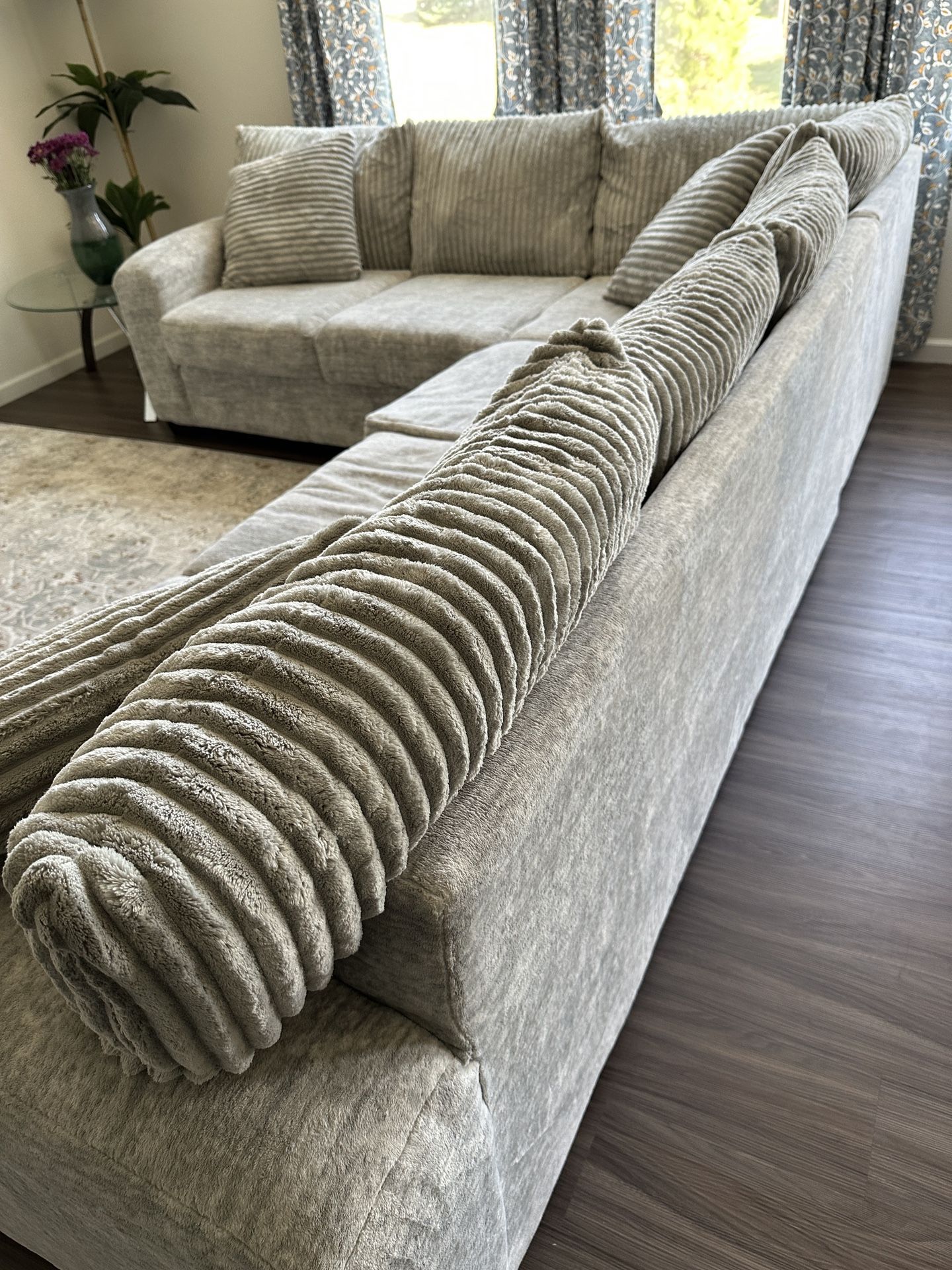 White And Gray Sectional Fabric Sofa Like New