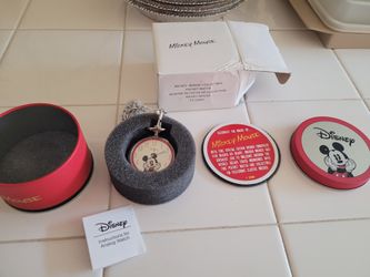 Mickey Mouse collectible pocket watch new inbox