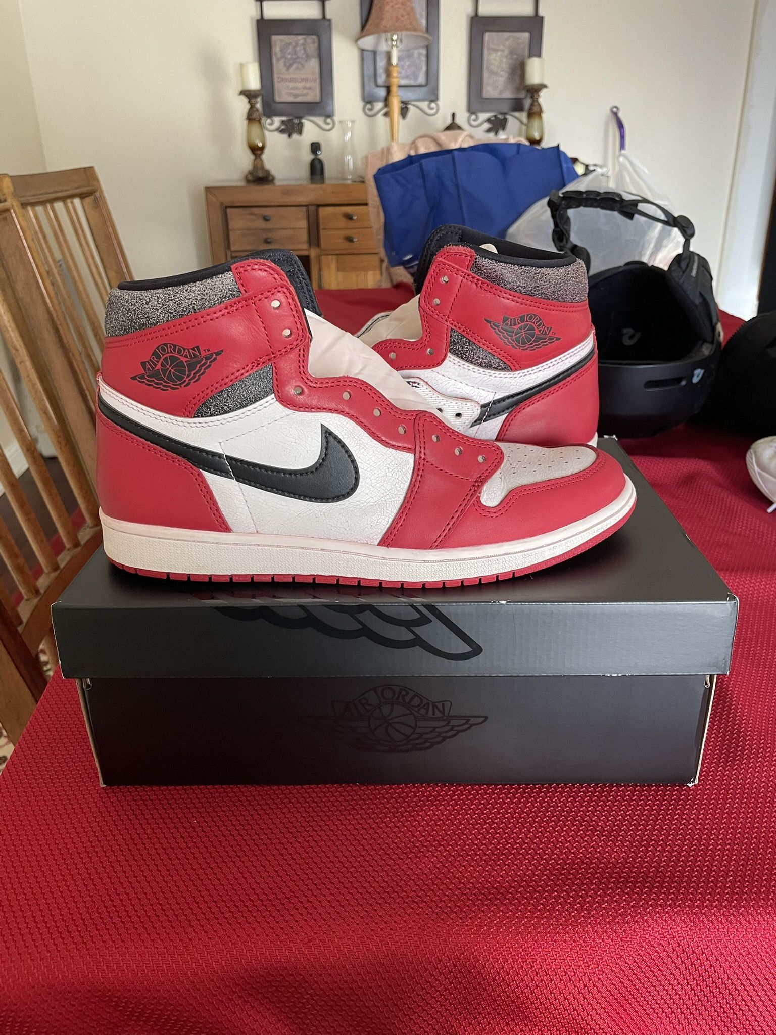 Jordan 1 Retro OG “Chicago Lost and Found”