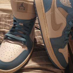 Jordans Size 11.5 Women's 