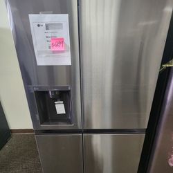 27cu.ft. Side by Side Refrigeratorw/ Door Cooling And Ice And Water Dispensor In Print Proof Stainless Steel