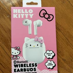 NWT Licensed hello kitty Bluetooth true wireless earbuds with charging case 