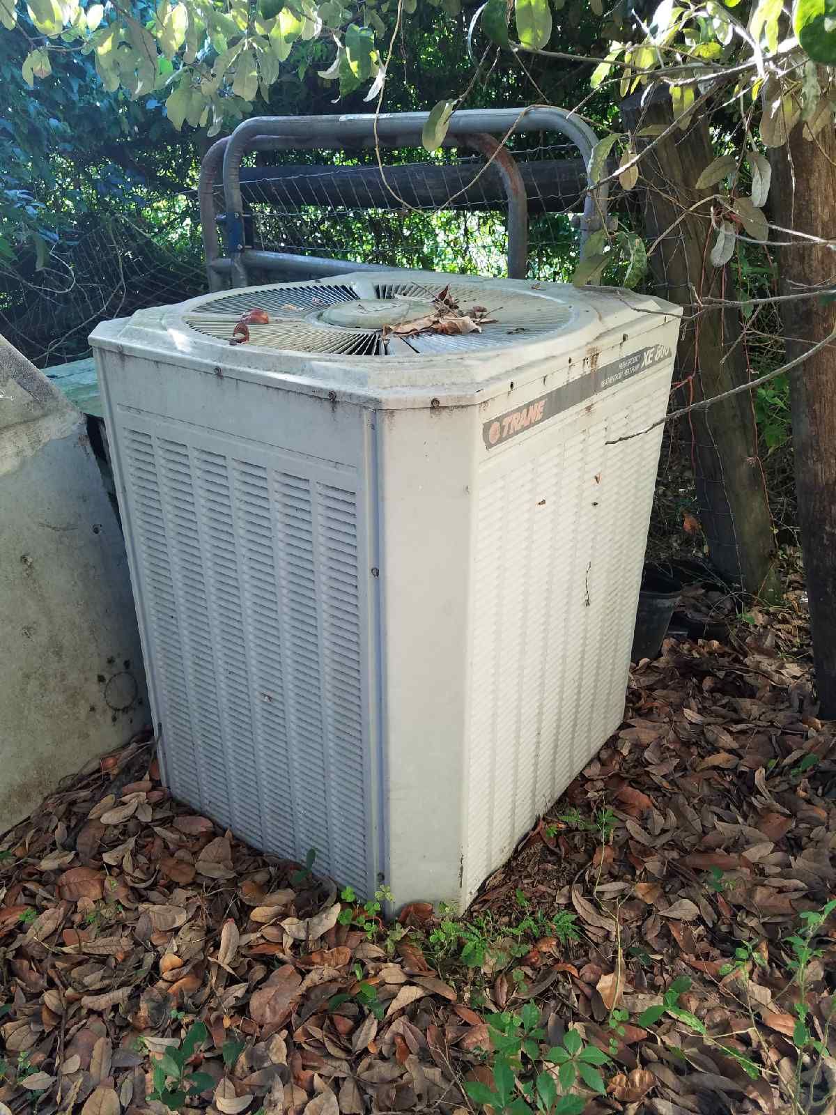 trane weathertron heat pump XE 800 air conditioner