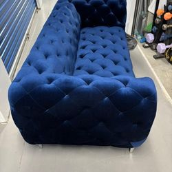 Soff Loveseat 