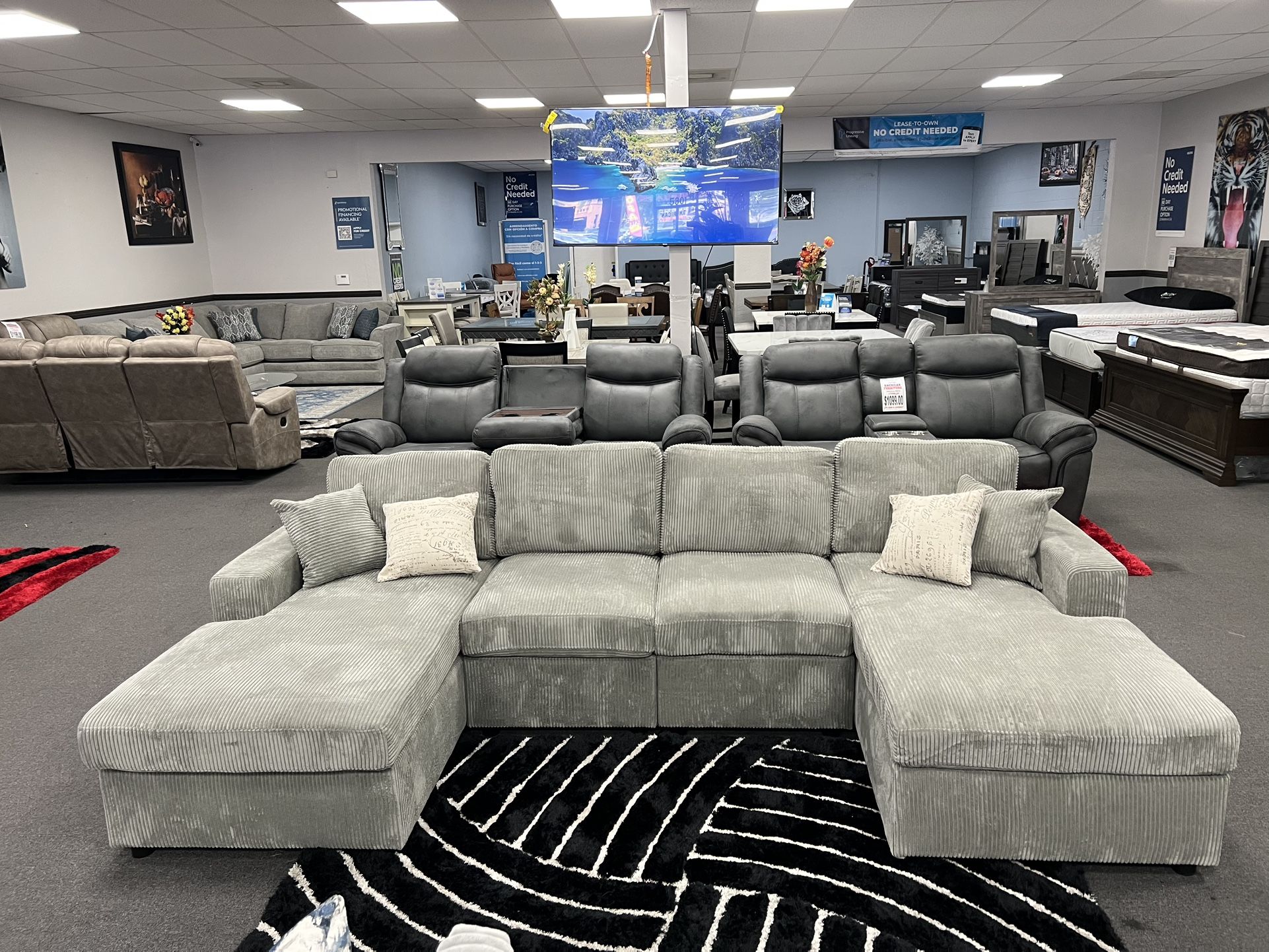 Light Gray Sofa Sectional w/ Double Chaise