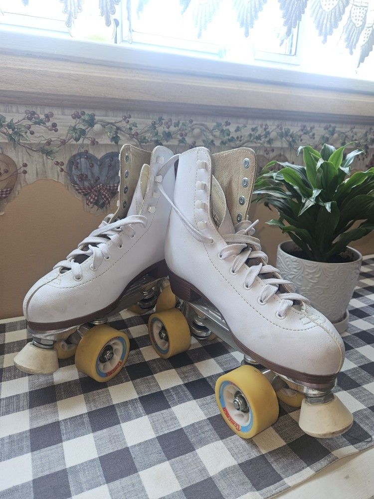Chicago Ladies Roller Skates