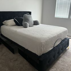 🛏️ Queen Bed Set – Mattress + Adjustable Base + Velvet Frame – $300 (CASH ONLY - Need gone ASAP!) 🛏️