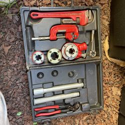 Pipe Threader