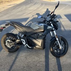 2022 Zero Motorcycle 7.2