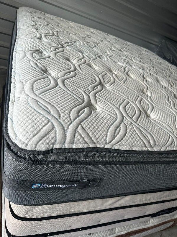 King Size Mattress And Boxspring