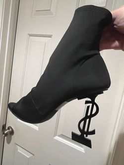 Black dollar sign heels size 7.5