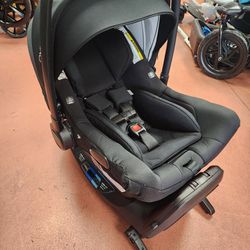 Nuna Pipa Lite RX Infant Car Seat W RELAX Base 