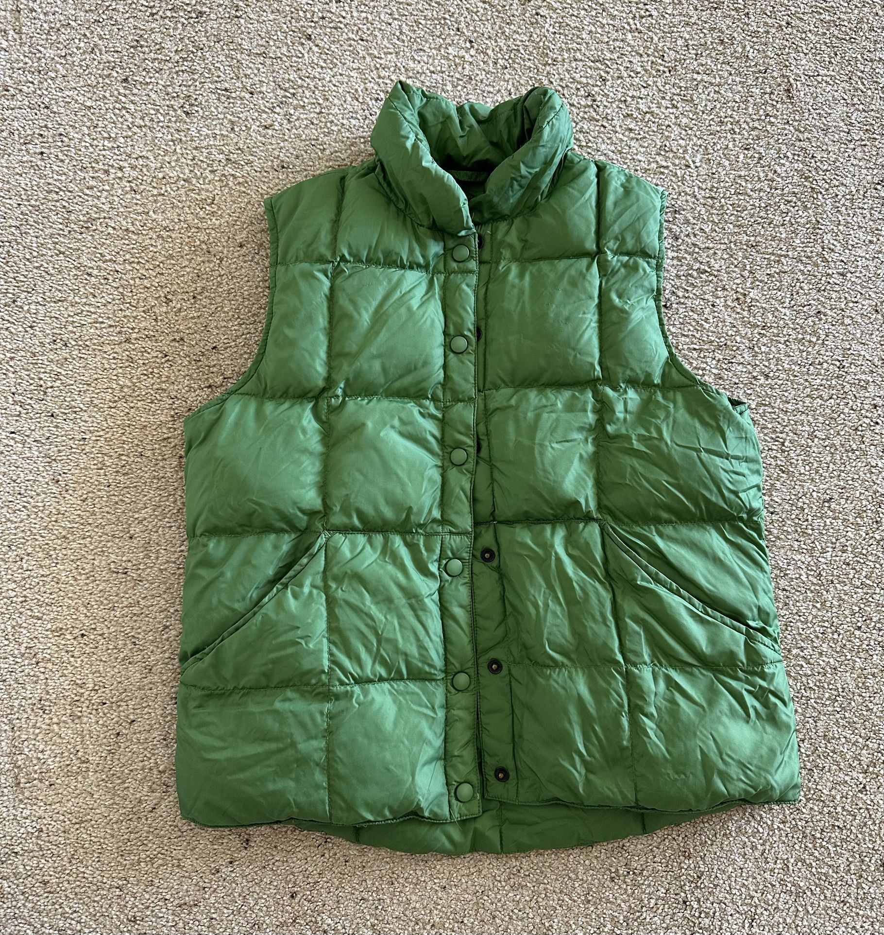 Green Women’s Lands End Goose Down And Feathers Filled Puffer Vest Small S or 6-8