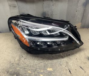 2019 2020 2021 Mercedes-Benz C300 C43 C63 Right Passenger Side 5 Pin Headlight OEM