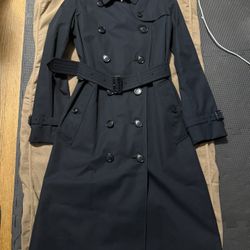 Burberry Women’s Long Kensington Trenchcoat UK4 US2