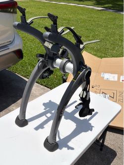 Saris Bones Gray 2-Bike Trunk Rack Bicycle