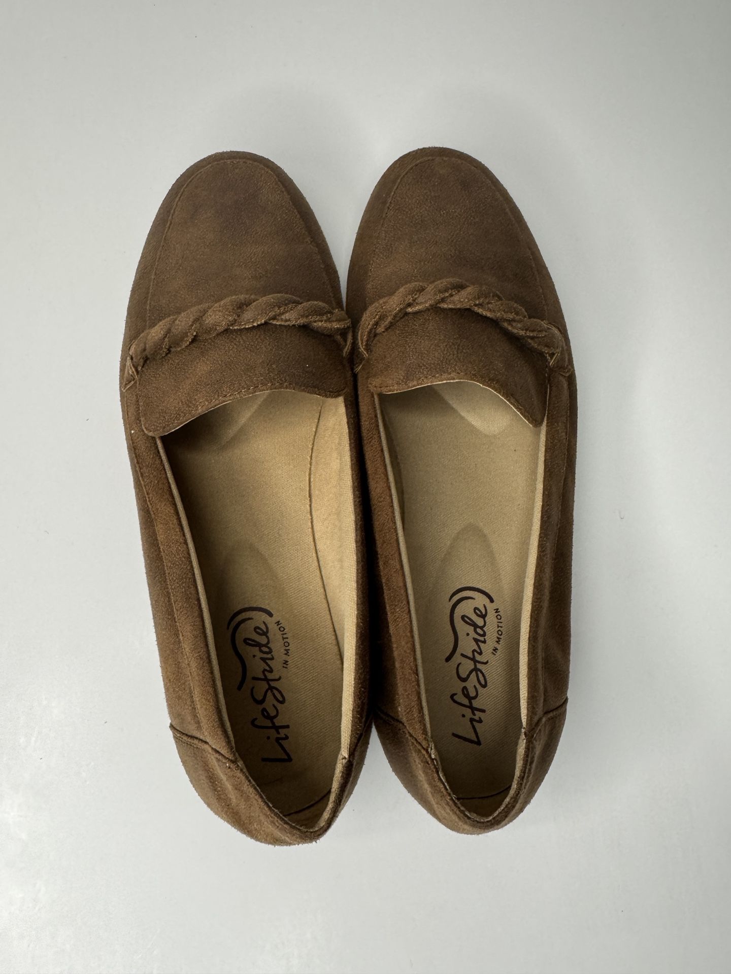 Life Stride Beige Women’s Isabelle Loafer Size 7