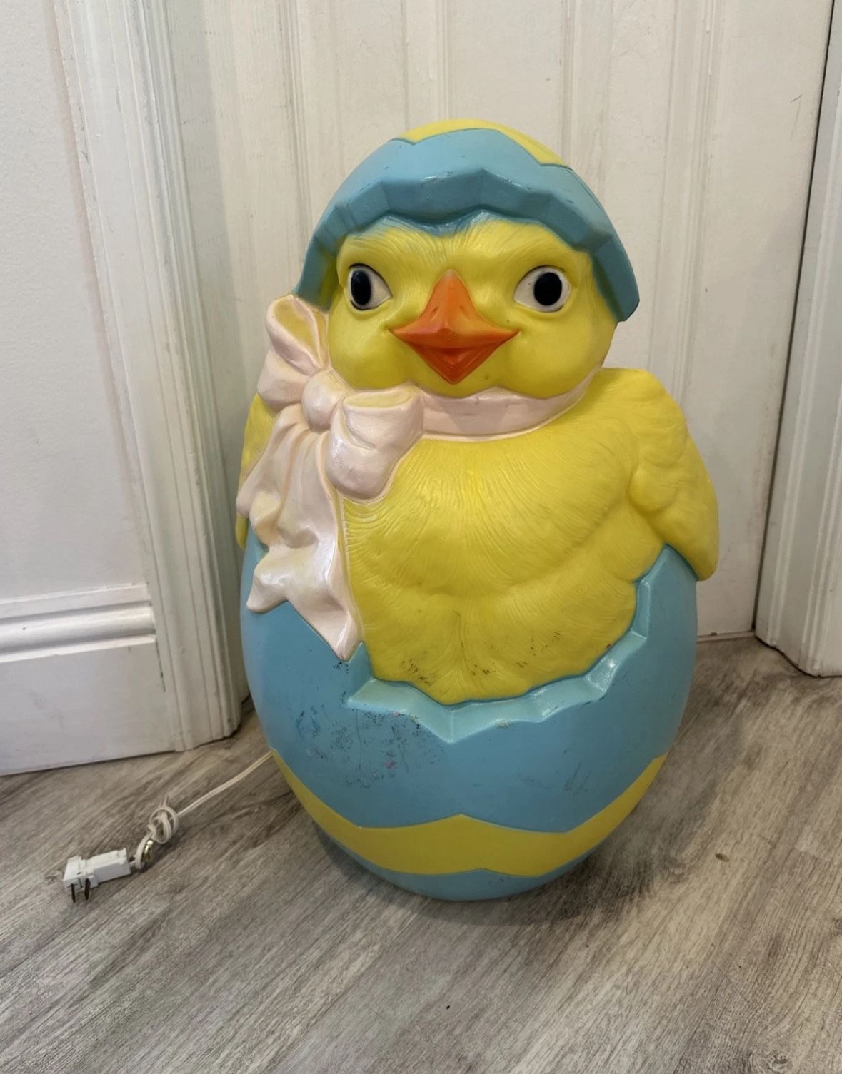 Easter Blow Mold Chick in Egg Vintage 90s Empire USA Yard Decor 23" Tested Works