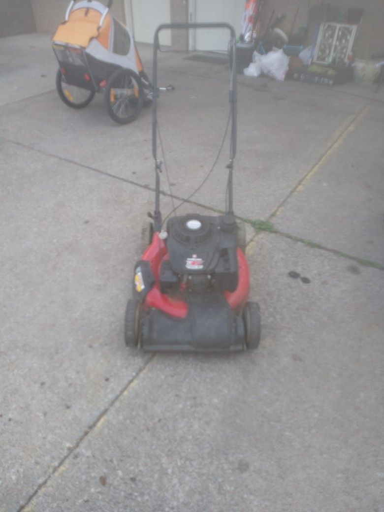Self-propelled Lawn Mower Runs Great