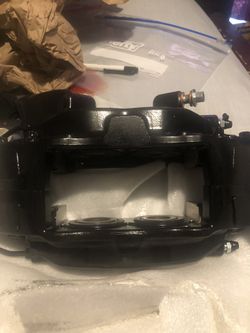 2011-2014 Ford Mustang Gt Brembo Front Caliber Set