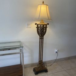 Traditional Tall Stand Lamp 