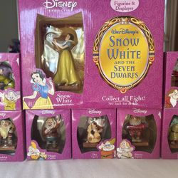 Disney Snow White &  The Seven Dwarfs New