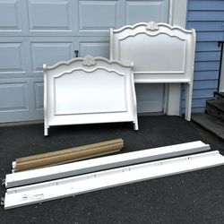 White Solid Wood Twin Bed Set