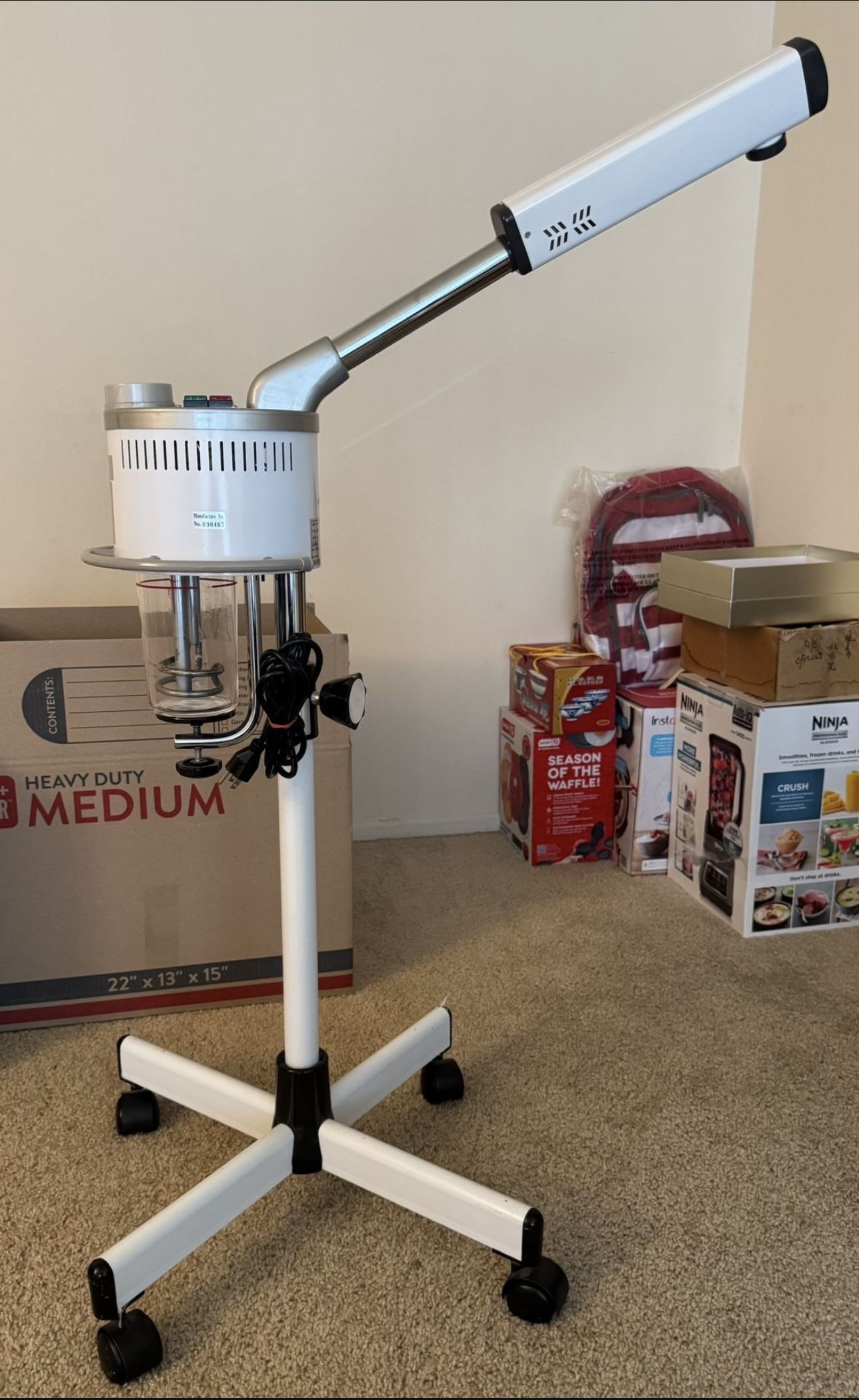 BB Professional Facial Steamer.