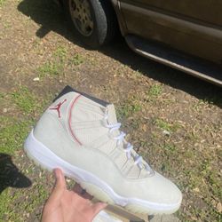 Jordan 11 Platinum Tint