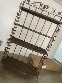 Large Wicker Shelve 