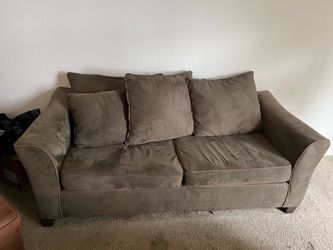 Sofa need gone asap