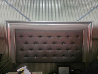 Queen Bedroom set