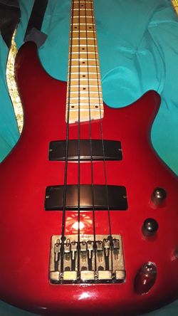 Ibanez Bass Deep Bass Active , maple neck, case